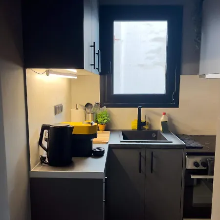 Minimal Grey House * Athens